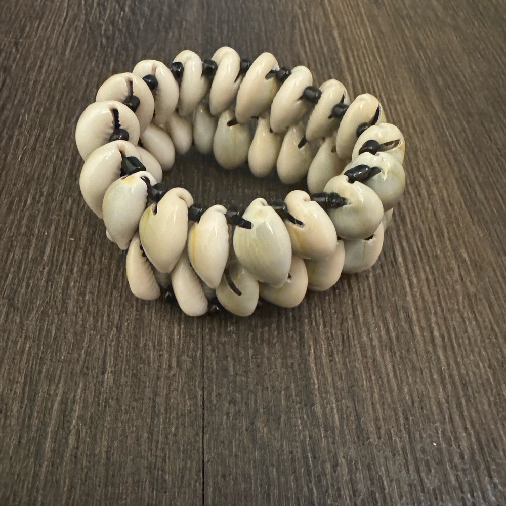 Elegant Shell Bracelet